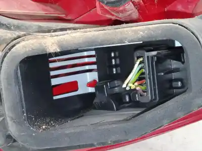 Автозапчасти б/у правый задний фонарь за peugeot 207/207+ (wa_, wc_) 1.4 hdi ссылки oem iam 9686565980  