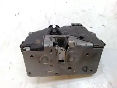 Pezzo di ricambio per auto di seconda mano serratura porta anteriore destra per opel corsa d (s07) 1.2 (l08, l68) riferimenti oem iam 13258274  