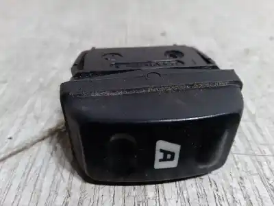 Recambio de automóvil de segunda mano de MANDO ELEVALUNAS DELANTERO IZQUIERDO para CITROEN XSARA PICASSO (N68)  referencias OEM IAM   