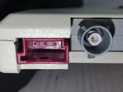 Second-hand car spare part antenna amplifier for bmw 7 (e65, e66, e67) 735 i, li oem iam references 6903458-03  