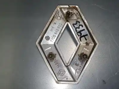 Pezzo di ricambio per auto di seconda mano emblema per renault scénic i monospace (ja0/1_, fa0_) 1.6 (ja00, ja16, ja15, ja19, ja1v, ja2b, ja2c, ja0b,... riferimenti oem iam   