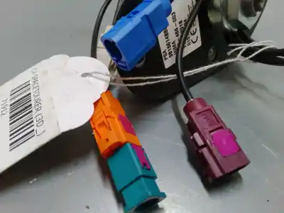 Pezzo di ricambio per auto di seconda mano antenna per citroen c4 spacetourer (3d_) 1.5 bluehdi 130 riferimenti oem iam   