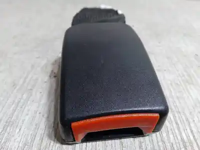 Автозапчасти б/у крюк для ремня задний правый за ford focus c-max (dm2) 1.6 tdci ссылки oem iam 1466561  