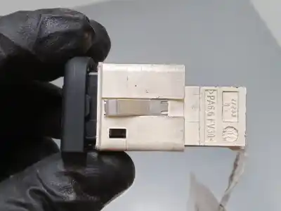 Second-hand car spare part switch for audi a4 b7 avant (8ed) 2.0 tdi oem iam references   