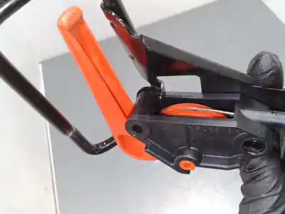 Second-hand car spare part bonnet handle for citroen c2 (jm_) 1.1 oem iam references   