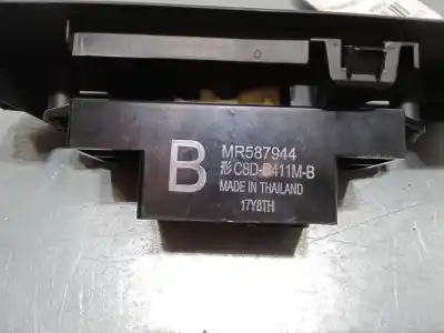 Second-hand car spare part right front power window switch for mitsubishi colt vi (z3_a, z2_a) 1.3 (z21a) oem iam references   