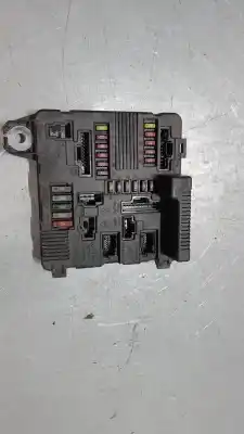 Pièce détachée automobile d'occasion BOÎTES À FUSIBLES pour RENAULT SCÉNIC II (JM0/1_)  Références OEM IAM 8200306032A S118399200D 
