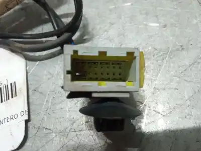 Peça sobressalente para automóvel em segunda mão chicote / encaixe cinto segurança dianteiro direito por renault twingo i (c06) 1.2 alize referências oem iam   