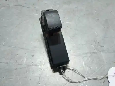 Peça sobressalente para automóvel em segunda mão BOTÃO / INTERRUPTOR ELEVADOR VIDRO DIANTEIRO DIREITO por MAZDA 2 (DE_, DH_)  Referências OEM IAM D65166370  