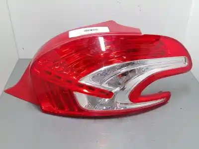 Gebrauchtes Autoersatzteil Heckleuchte rechts zum PEUGEOT 208 I (CA_, CC_) 1.2 VTI 82 OEM-IAM-Referenzen 967262838002  