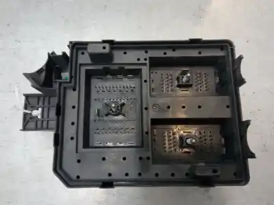 Pezzo di ricambio per auto di seconda mano scatola relè/fusibili per opel mokka / mokka x (j13) 1.6 cdti (_76) riferimenti oem iam 94520912  