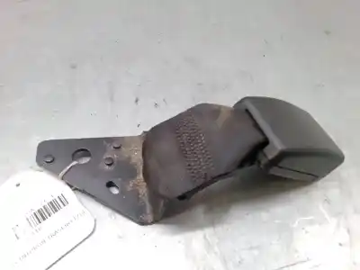 İkinci el araba yedek parçası SOL ARKA KEMER KANCA için PEUGEOT 208 I (CA_, CC_) 1.2 VTI 82 OEM IAM referansları   