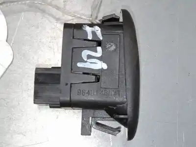 Second-hand car spare part left front power window switch for citroen c2 (jm_) 1.1 oem iam references   