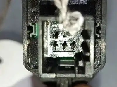 Peça sobressalente para automóvel em segunda mão botão / interruptor elevador vidro dianteiro esquerdo por citroen c2 (jm_) 1.4 hdi referências oem iam 96401460xt  