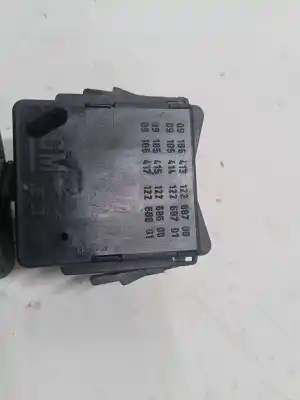 Pièce détachée automobile d'occasion COMMANDE D'ESSUIE GLACE pour OPEL CORSA C (X01) 1.2 (F08, F68) Références OEM IAM 12268700  