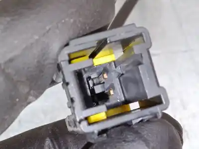 Автозапчастина б/у задній центральний гачок для citroen c4 spacetourer (3d_) 1.5 bluehdi 130 посилання на oem iam   