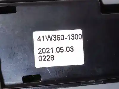 Second-hand car spare part hazard warning lights for kia ceed tourer (cd) 1.6 crdi 136 oem iam references 93600j7000wk  