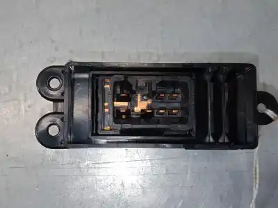 Peça sobressalente para automóvel em segunda mão botão / interruptor elevador vidro traseiro direito por hyundai i30 (fd) 1.4 referências oem iam   