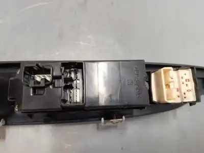 Second-hand car spare part left front power window switch for mazda 6 hatchback (gg) 2.0 di (gg14) oem iam references   