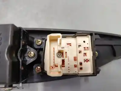 Second-hand car spare part left front power window switch for mazda 6 hatchback (gg) 2.0 di (gg14) oem iam references   