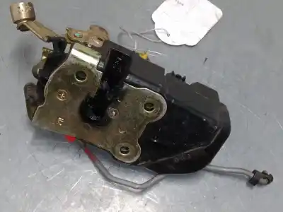 Автозапчастина б/у замок передній праві двері для CHRYSLER VOYAGER IV (RG, RS) 2.5 CRD Посилання на OEM IAM   