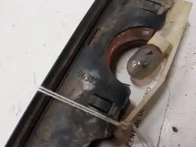 Peça sobressalente para automóvel em segunda mão farolim de travão central por citroen c3 i (fc_, fn_) 1.4 i referências oem iam 9638523480  