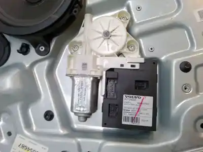 Peça sobressalente para automóvel em segunda mão elevador de vidros dianteira esquerda por volvo v50 (545) 2.4 referências oem iam 30739005  