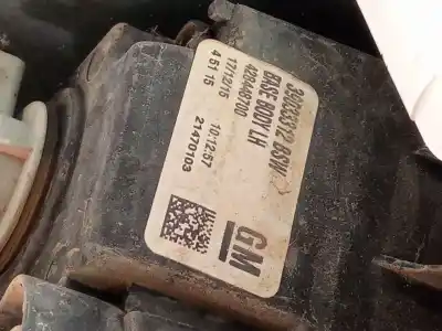 Peça sobressalente para automóvel em segunda mão farolim traseiro esquerdo por opel zafira tourer c (p12) 1.6 cdti (75) referências oem iam 39033312  
