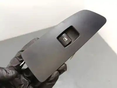 Second-hand car spare part Right Front Power Window Switch for BMW 1 (E87) 120 d OEM IAM references 6935534  