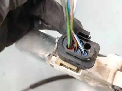 Second-hand car spare part passenger side right window regulator for bmw 1 (e87) 120 d oem iam references 7067796s  