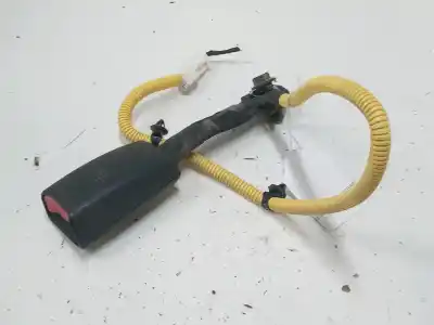 Автозапчасти б/у крюк для ремня передний правый за hyundai i30 (fd) 1.4 ссылки oem iam 08111813