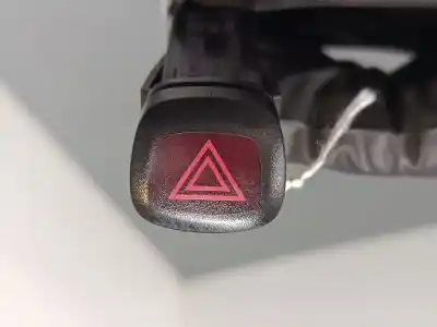 Second-hand car spare part Hazard Warning Lights for VOLVO V40 FASTBACK (525) D2 OEM IAM references 9123682  