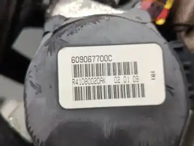 Peça sobressalente para automóvel em segunda mão cinto de segurança dianteiro direito por dodge journey 2.0 crd referências oem iam 609067700c  