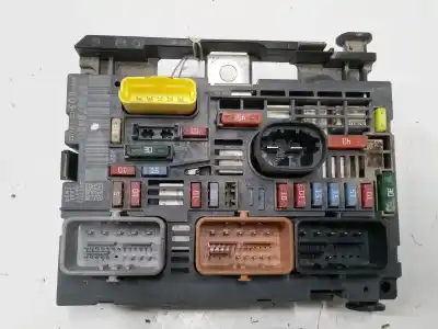 Gebrauchtes Autoersatzteil RELAIS SICHERUNGSKASTEN Multifunktionsrelais zum PEUGEOT PARTNER TEPEE 1.6 HDI 90 OEM-IAM-Referenzen 9675878480  