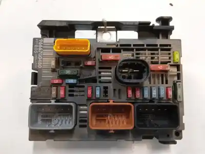 Gebrauchtes Autoersatzteil RELAIS SICHERUNGSKASTEN Multifunktionsrelais zum CITROEN C4 I (LC_) 1.6 HDI OEM-IAM-Referenzen 9666700480  