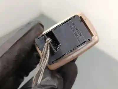 Tweedehands auto-onderdeel schakelaar rechts voor ruit voor bmw x3 (e83) 2.0 sd oem iam-referenties   