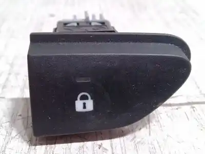 Tweedehands auto-onderdeel DEURSLOT SCHAKELAAR voor RENAULT CLIO IV (BH_) 0.9 TCE 90 OEM IAM-referenties   