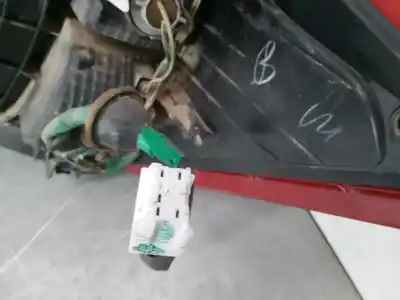 Peça sobressalente para automóvel em segunda mão farolim traseiro esquerdo por nissan note (e12) 1.2 dig-s referências oem iam 265553vv0a  