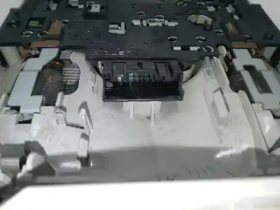 Second-hand car spare part front interior light for audi a3 (8p1) 2.0 fsi oem iam references 8e0947565  