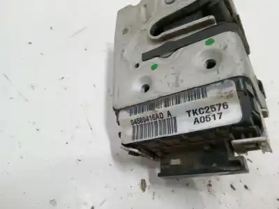 Second-hand car spare part front right door lock for dodge caliber 2.0 crd oem iam references 04589416ad  