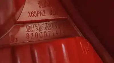 Second-hand car spare part right tailgate light for renault clio ii fase i (b/cbo) 1.2 16v alize 75 cv / 55 kw oem iam references 8200071414  