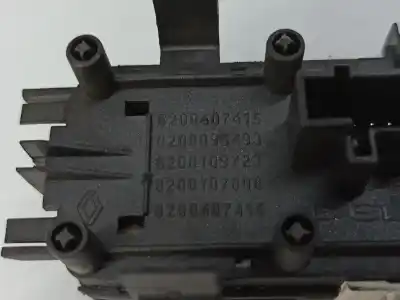 Second-hand car spare part hazard warning lights for renault scenic ii confort expression oem iam references 8200407415  