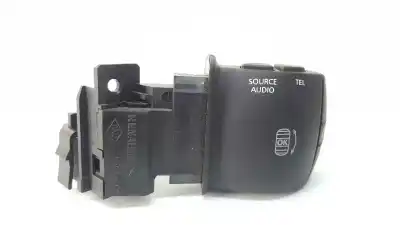 Peça sobressalente para automóvel em segunda mão comando de controlo do rádio por renault megane iii sport tourer limited referências oem iam 255509492r