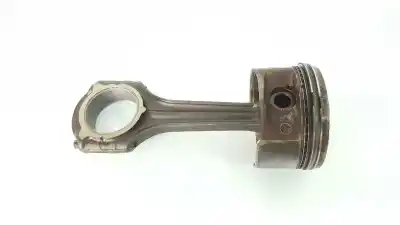 Second-hand car spare part piston for mercedes-benz clase c (w203) berlina 180 (203.035) oem iam references a1110304318  a1110301120