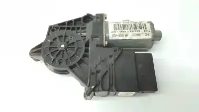 Pezzo di ricambio per auto di seconda mano MOTORE ALZACRISTALLI POSTERIORE DESTRO per VOLKSWAGEN PASSAT BERLINA (3B3)  Riferimenti OEM IAM 3B5839752BF  0130821696