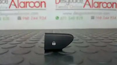 Second-hand car spare part door lock switch for renault clio iv limited oem iam references 252103678r