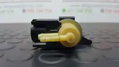 Second-hand car spare part additional air valve for renault kangoo grand oem iam references 8200790180  70181405