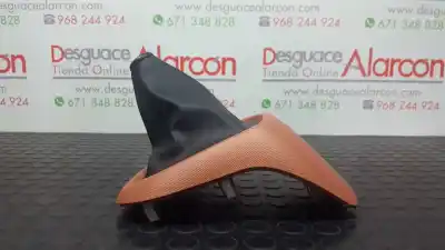 Second-hand car spare part GEAR LEVER TRIM for HYUNDAI I10  OEM IAM references 84632B4000  84651B40000