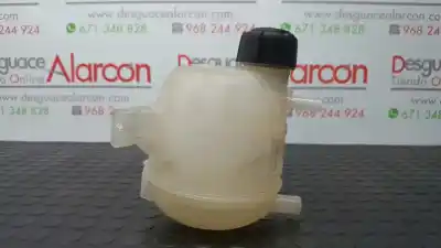 Second-hand car spare part coolant expansion tank for dacia duster laureate 4x2 oem iam references 8200766826  
