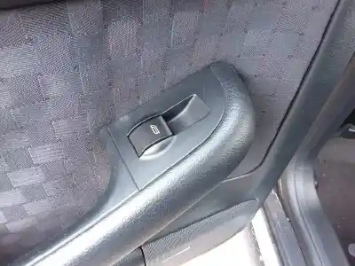 Peça sobressalente para automóvel em segunda mão botão / interruptor elevador vidro traseiro esquerdo por audi a6 berlina (4b2) 2.5 tdi referências oem iam 4b0959855